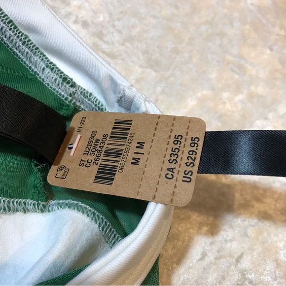 NEW Victoria’s Secret Ultimate Lightly Lined Sports Bra Green w/White Trim Gym M - Picture 6 of 11